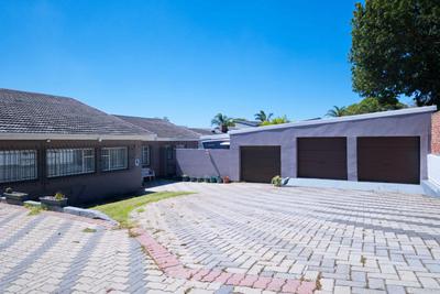 House For Sale in Cotswold, Port Elizabeth