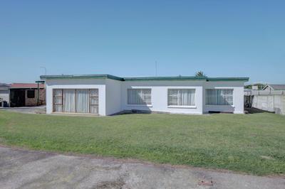 House For Sale in Kabega Park, Port Elizabeth