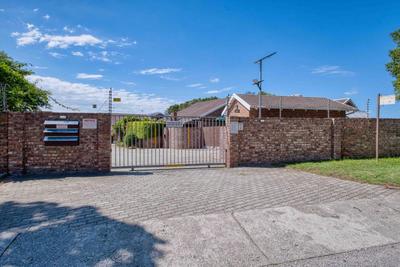 Townhouse For Sale in Broadwood, Port Elizabeth
