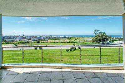 Apartment / Flat For Sale in Humewood, Port Elizabeth