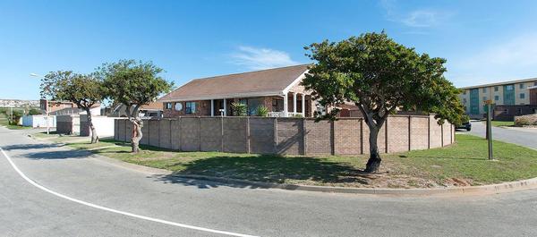 House For Sale in Gelvan Park, Port Elizabeth